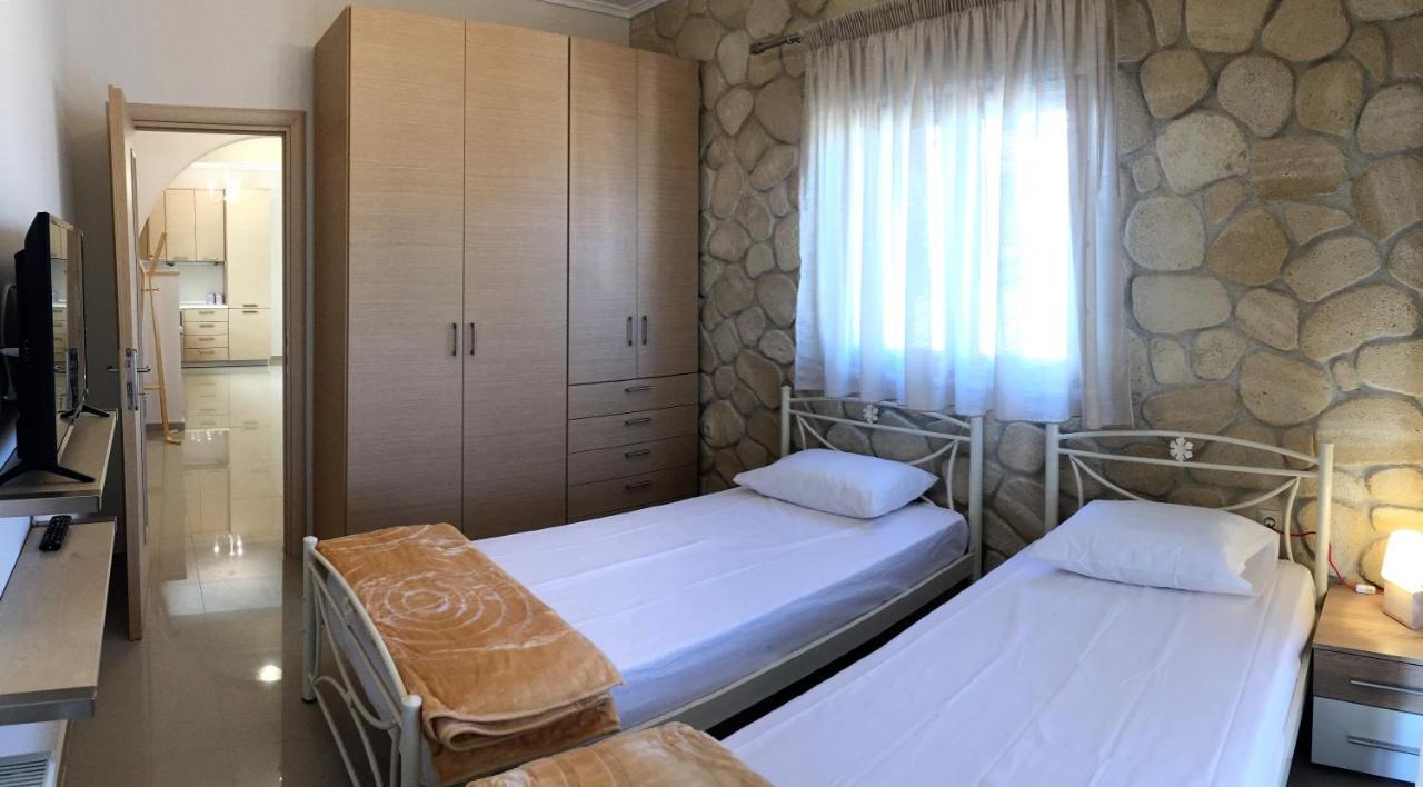 Villa Amfithea House à Siviri Extérieur photo